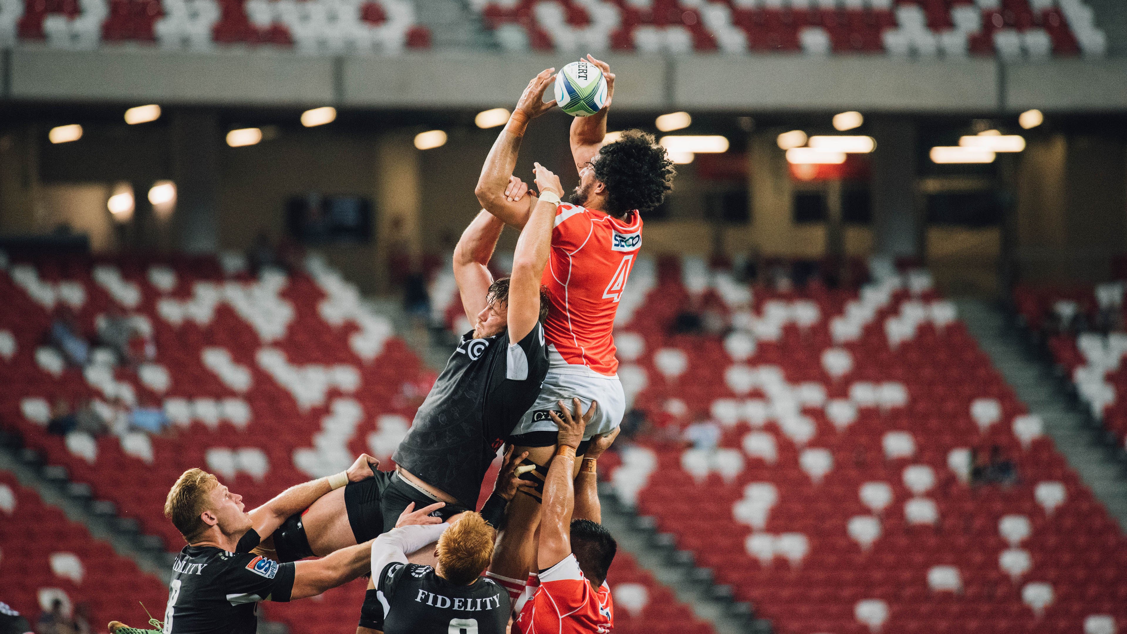 特色篮球赛场氛围营造日益提升，打造城市文化新地标，篮球赛场布置